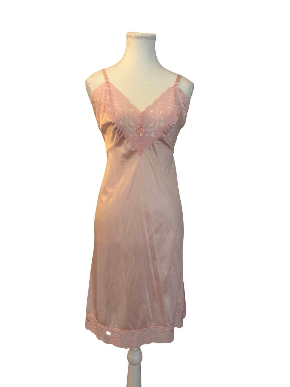 Ashley Taylor Vintage 1970s Pink Nylon Lace Slip Nightgown — Coquette Balletcore